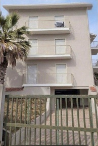 Foto Appartamento a Pachino Centro di 120 m² con 6 locali in vendita