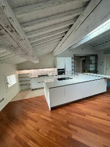 Foto Appartamento a Bassano del Grappa Centro di 160 m² con 3 locali