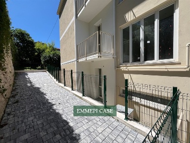 Foto Appartamento a Mondovì Piazza di 70 m² con 3 locali in vendita
