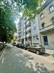 Foto Appartamento in Via Alfonso Capecelatro, Milano in vendita