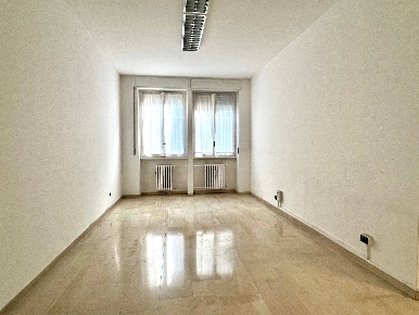 Foto Appartamento in Via Alfonso Capecelatro, Milano San Siro di 75 m²