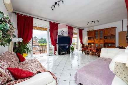 Foto Appartamento in Via Spallanzani Lazzaro, Como Lora di 120 m²