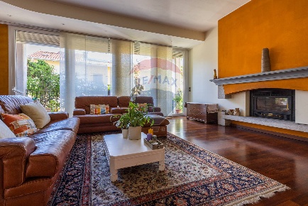 Foto Appartamento in via Palestro, Busto Arsizio San Michele di 252 m²