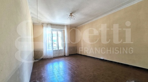 Foto Appartamento in Foscolo, Follonica Centro di 74 m² con 3 locali