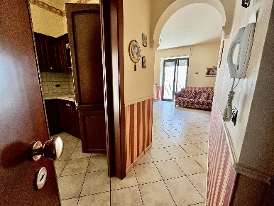 Foto Appartamento in Via Rimmaudo 15, Ragusa Centro di 132 m² con 5 locali