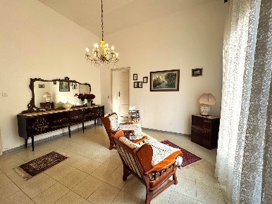 Foto Appartamento a Cecina Cecina Centro di 125 m² con 7 locali in vendita