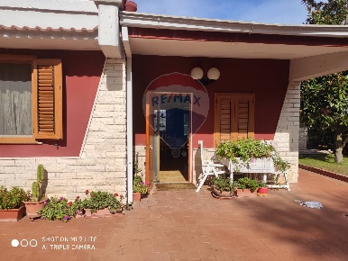 Foto Villa in Via Delle Mimose, Cassano delle Murge in vendita