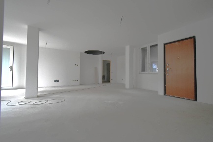 Foto Villa singola in Via Guglielmo, Merate di 310 m² con 6 locali
