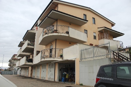 Foto Appartamento in Via Tirino, Città Sant'Angelo di 96 m² con 3 locali
