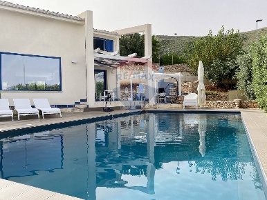 Foto Villa singola in CONTRADA FRAGINESI COSTAMANTE, di 180 m² con 5 locali