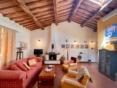 Foto Appartamento in Corso Italia, Orbetello Centro di 115 m² con 5 locali