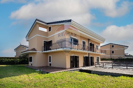 Foto Villa singola in Via S. Patti, Riposto in vendita
