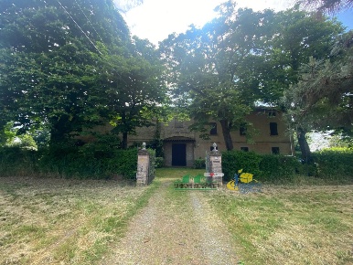Foto Villa unifamiliare in Via Giuseppe Garibaldi 30, Collecchio Centro
