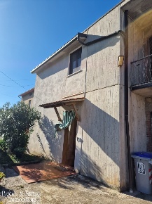 Foto Villa singola in Via Costa, Magione San Savino di 230 m² con 10 locali