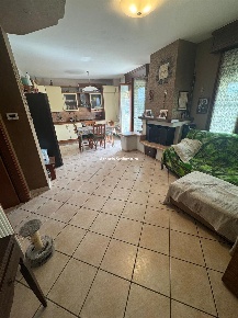 Foto Appartamento a Vallefoglia di 96 m² con 5 locali in vendita