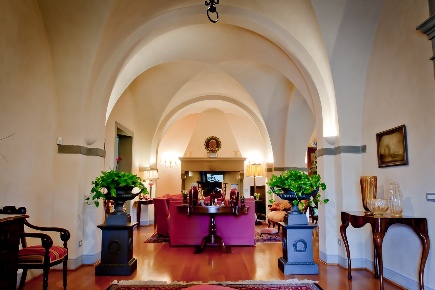Foto Villa unifamiliare a Santa Croce sull'Arno Centro di 750 m² in vendita