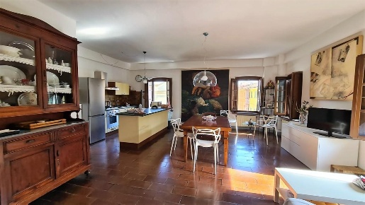 Foto Appartamento a Santa Croce sull'Arno Centro di 171 m² con 6 locali