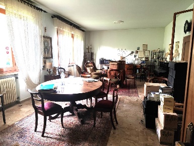 Foto Casa indipendente a Montelupo Fiorentino Centro di 210 m² con 9 locali