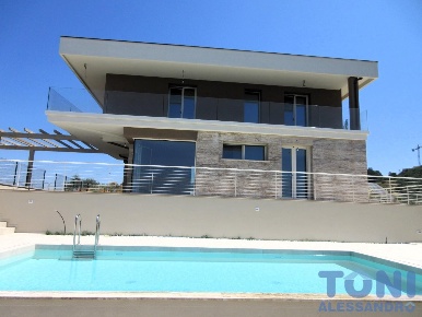 Foto Villa unifamiliare a Montelupo Fiorentino Bobolino di 240 m²