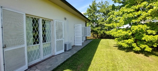 Foto Villa unifamiliare a Montelupo Fiorentino di 200 m² con 10 locali