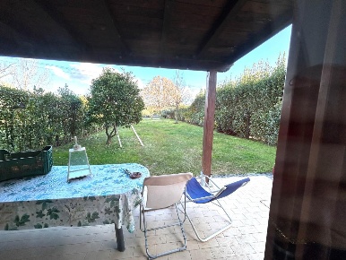Foto Villa bifamiliare a Montelupo Fiorentino Centro di 200 m² con 5 locali