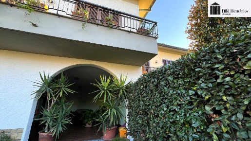 Foto Casa indipendente a Santa Croce sull'Arno Centro di 340 m² in vendita