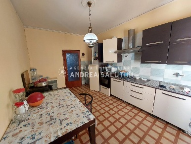 Foto Appartamento a Santa Croce sull'Arno Centro di 130 m² con 5 locali