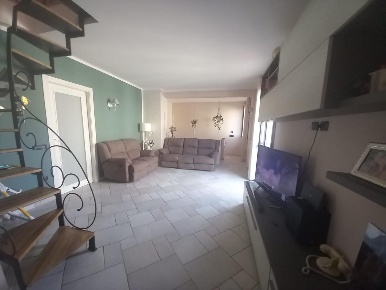 Foto Villa bifamiliare a Santa Croce sull'Arno Staffoli di 150 m²