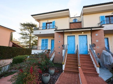 Foto Appartamento a Santa Croce sull'Arno Centro di 163 m² con 6 locali