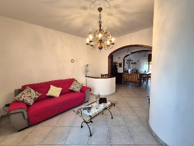 Foto Appartamento a Santa Croce sull'Arno Centro di 105 m² con 5 locali