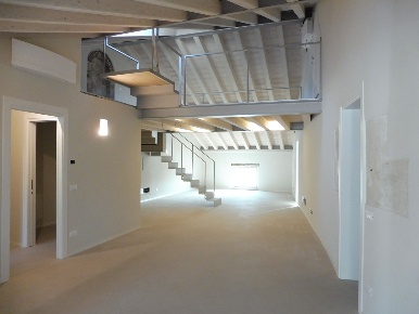 Foto Appartamento in Via Sant' Antonio 27, Marostica Centro di 250 m²