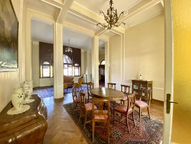 Foto Villa unifamiliare a Borgo Virgilio di 436 m² con 25 locali in vendita