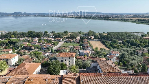 Foto Villa unifamiliare a Castiglione del Lago Contrada Mulino di 232 m²