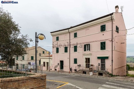 Foto Appartamento in Via Grancetta 141, Chiaravalle Grancetta di 159 m²
