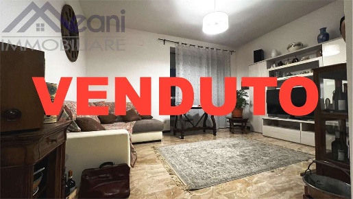 Foto Appartamento in Via Sporting Mirasole, Opera di 104 m² con 3 locali