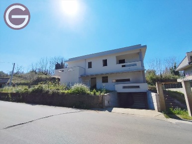 Foto Villa unifamiliare a Taurianova Centro di 346 m² in vendita
