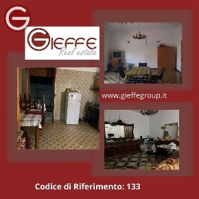 Foto Appartamento a Taurianova Centro di 162 m² con 5 locali in vendita