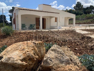Foto Villa unifamiliare a Castellammare del Golfo Centro di 210 m²