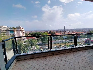 Foto Appartamento a Catania Cittadella - Policlinico di 160 m² con 6 locali