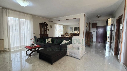 Foto Appartamento a San Nicola la Strada di 156 m² con 4 locali in vendita