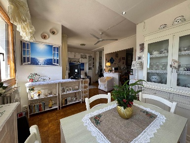 Foto Appartamento in Via Pasubio 33/F, Cecina Cecina Centro di 75 m²