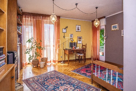 Foto Appartamento in Via Esperanto 4, Aosta Centro di 72 m² con 3 locali