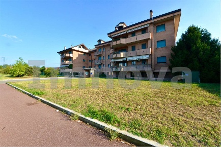 Foto Appartamento in via Po 6, Cesano Maderno di 80 m² con 3 locali