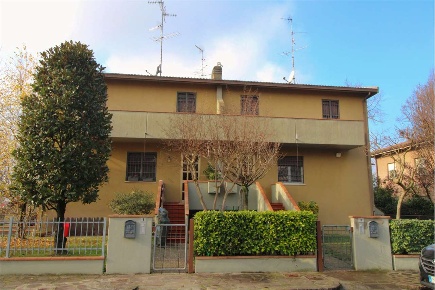 Foto Villa a schiera in via mar nero 00, Carpi di 147 m² con 6 locali