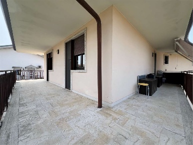Foto Appartamento in genova  8, Villafranca di Verona di 100 m² in vendita