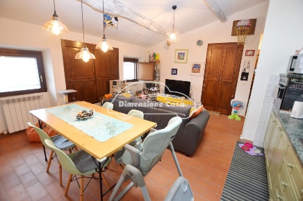 Foto Appartamento a Lucca Tempagnano - Picciorana di 70 m² con 3 locali