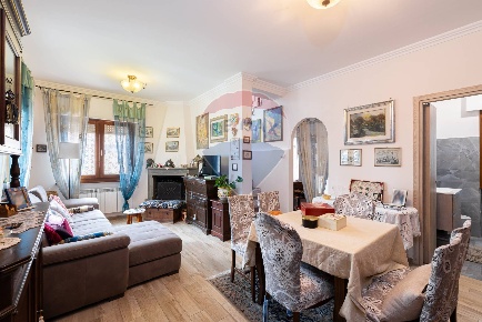 Foto Appartamento in VIA SIMONIDE, Roma Axa di 110 m² con 4 locali