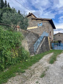 Foto Appartamento in baco, Serravalle Pistoiese di 110 m² con 5 locali