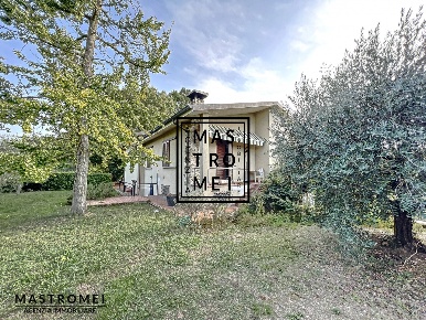 Foto Villa unifamiliare in Via Dori, Castelfranco di Sotto Villa Campanile