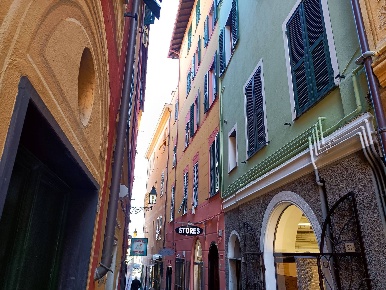 Foto Appartamento in Via Serafino Maria Rapallo, Arenzano Centro di 90 m²